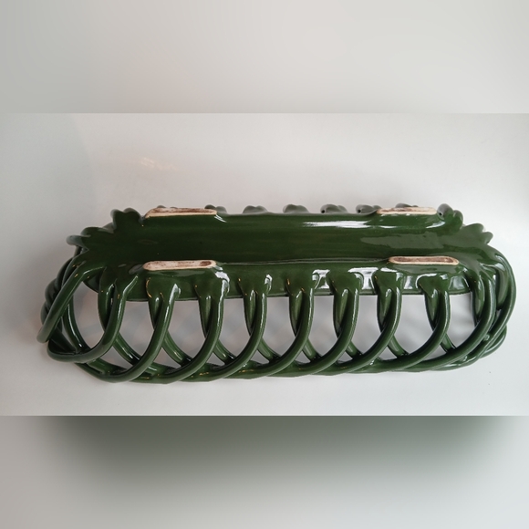 Vintage Green Ceramic Bread Basket - Picture 6 of 10